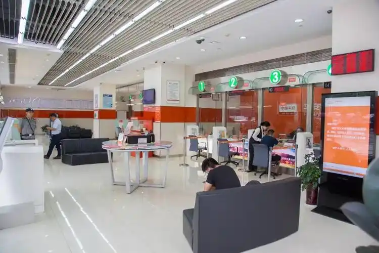 行长访谈丨尽心尽职服务当地经济实体——访平安银行金华兰溪支行行长