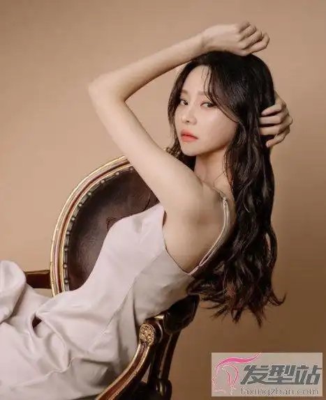 适合及腰长发的卷发发型 浪漫大卷女神必备发型