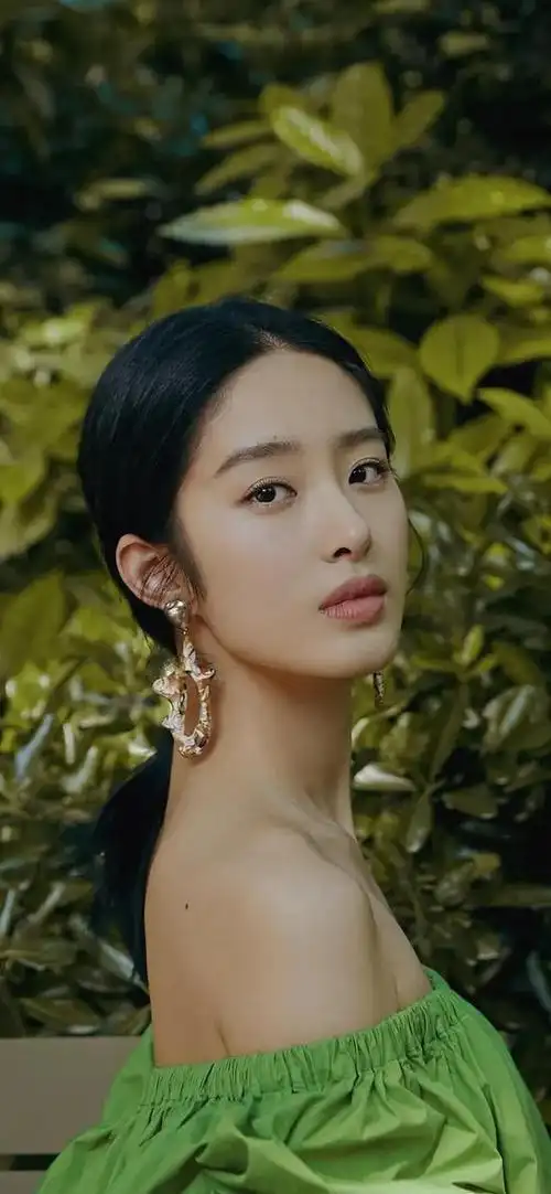 杨采钰气质优雅温婉柔美性感飘逸