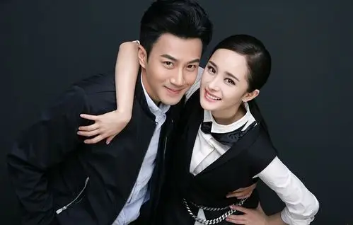 刘恺威杨幂婚期将至 首曝甜蜜情侣写真