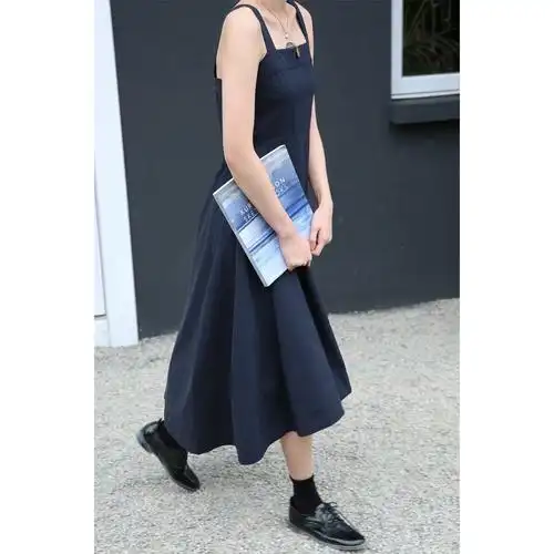 连衣裙子藏青色无袖穿搭|连衣裙子藏青色无袖搭配|连衣裙子藏青色无袖