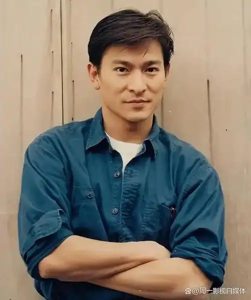 资深音乐人评价刘德华长相唱歌演戏都一般他的专业是理发