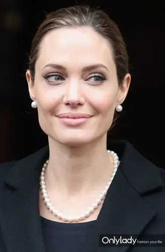 这么火的珍珠饰品你还不戴?