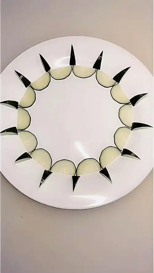 创意黄瓜盘饰围边