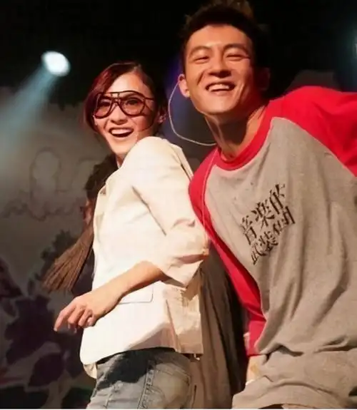 女明星有桃色新闻_"港女"张柏芝和她的8个绯闻男友-票房剧透网