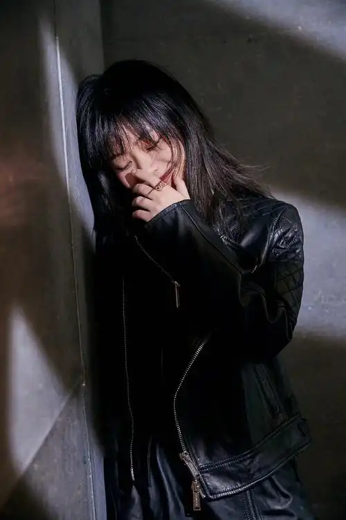 谭松韵酷飒写真图片611