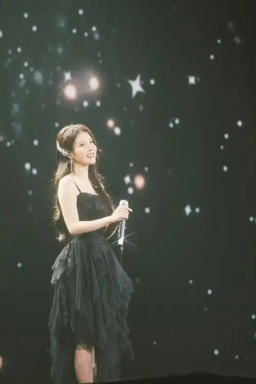 iu#lze#李知恩#  【iu预告】【iu直拍】【iu舞台】【iu美图】【iu生