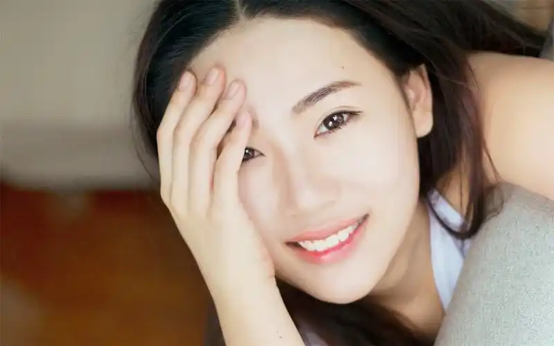 超好看的女生横屏壁纸