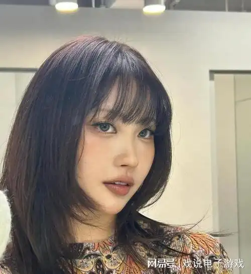 5款最新流行的新发型发色, 让你新年快乐变身女神|卷发|中长发|齐