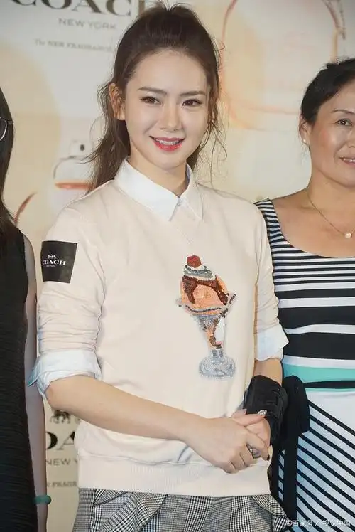 戚薇生二胎被考古情史,前女友林子君现身说法