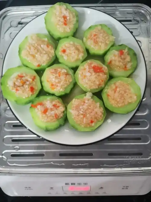 蒜蓉蒸丝瓜减肥餐绝了