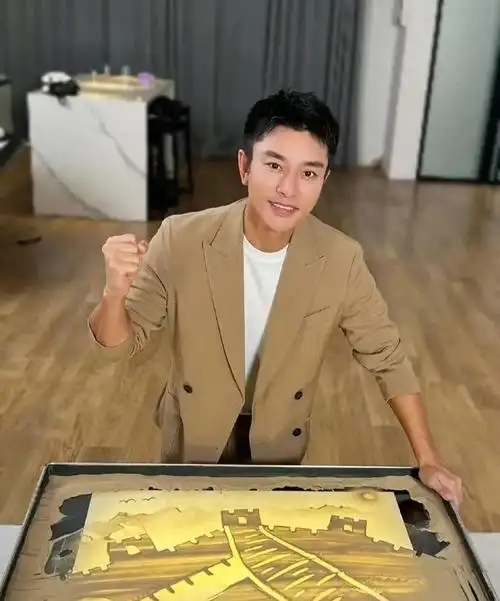 细数女儿诸多善良细节,称我和妈妈是你后盾|贾乃亮|甜馨_新浪新闻