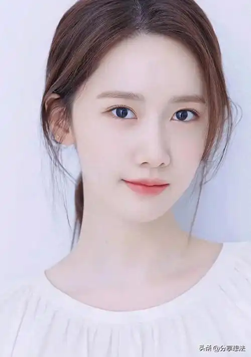 林允儿明星壁纸(8)