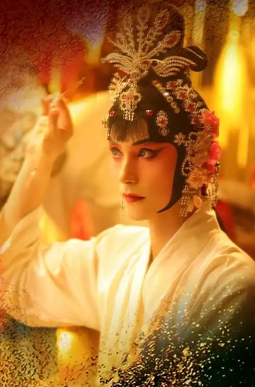 阿云嘎河南春晚戏装造型