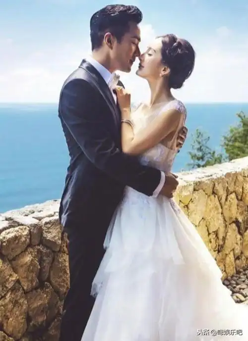 李小璐海边婚纱照李小璐贾乃亮曾甜蜜