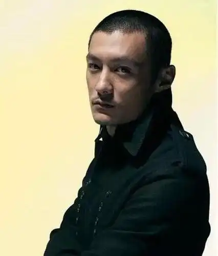 男士头发比较贴适合的硬汉寸头发型图片