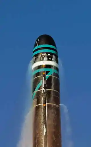 法国公开m51潜射弹道导弹陆基试验壮观图