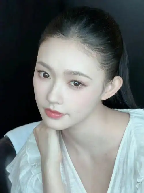 林允近期皮肤状态##林允放饭