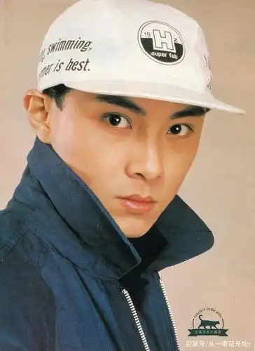 原名吴国良,1952年10月13日出生于香港,美籍华裔男演员,毕业于美国