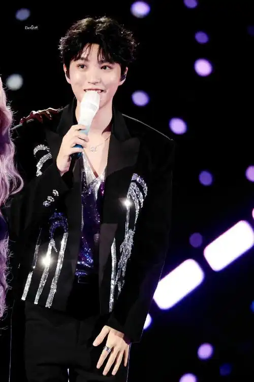 网页链接提取码: 73im】&新鲜事【蟹味珍藏馆—王俊凯图包/行程饭拍图