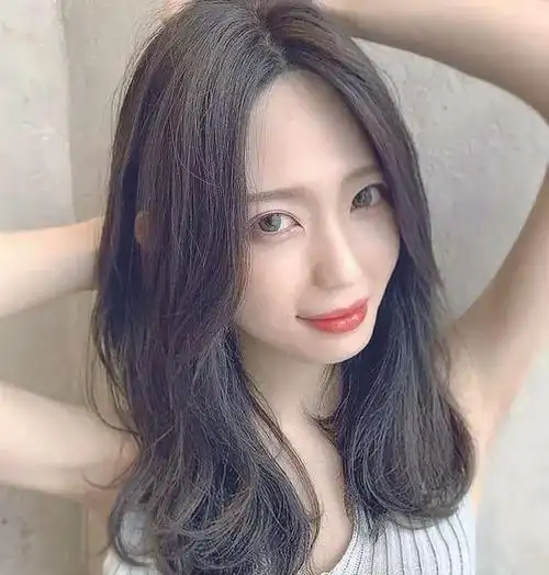 40岁女人显气质发型有哪些时尚轻熟风微卷发洋气减龄又高级