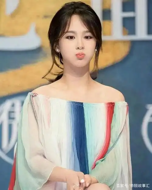 女明星嘟嘟嘴,你爱哪一个?