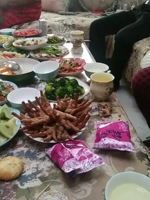 下午到朋友家喝酒