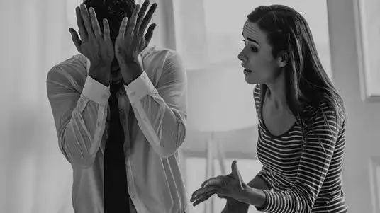 情侣吵架不可犯的3点错误:切忌牵扯他人