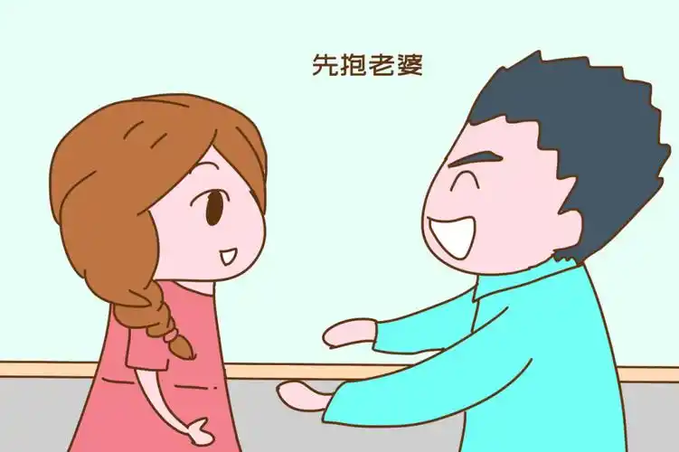 老公下班后,手里"先抱谁"透露家庭幸福指数,还挺准