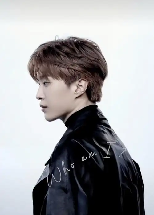 范丞丞黑金封面大片##范丞丞ok九月刊封面大片