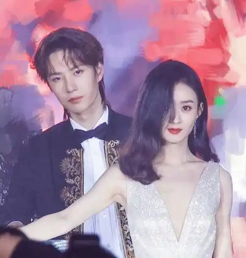 赵丽颖罕见发文为《街舞3》加油,意外暴露和王一博关系,有点甜到了