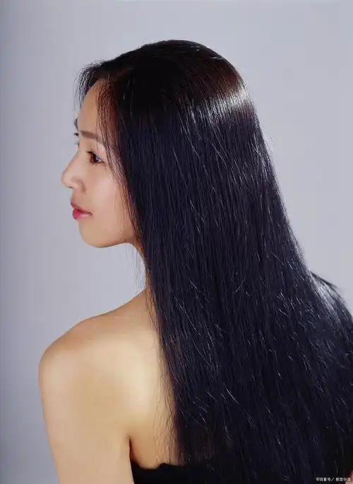 用发膜湿发护发,让秀发柔顺光泽