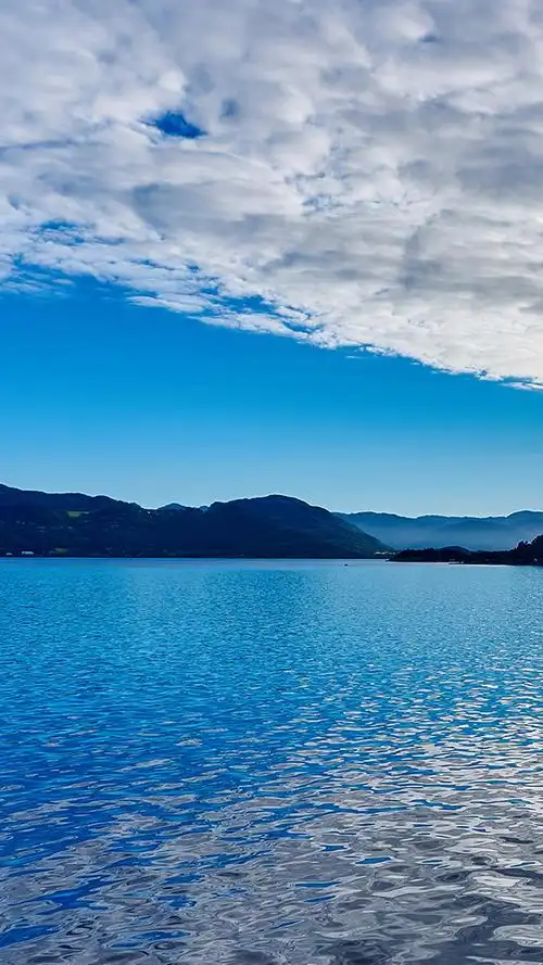 蓝色山水风景手机壁纸