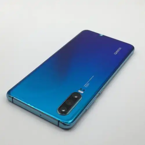 华为【p30】全网通 极光色 8g/128g 国行 9成新