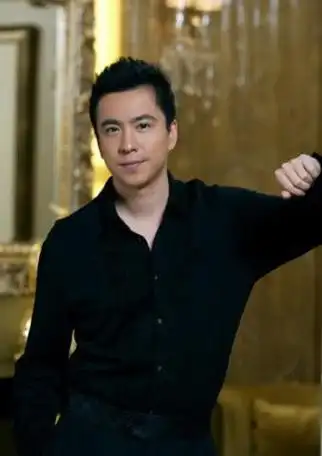 王中磊身价多少亿?