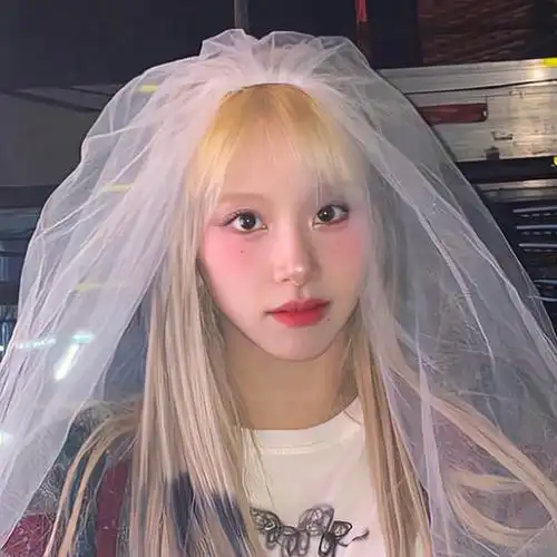 鬼马少女孙彩瑛|18张头像合集