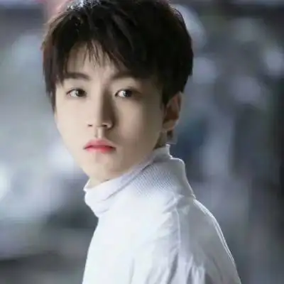 最新王俊凯帅气头像_tfboys头像王俊凯要帅气的