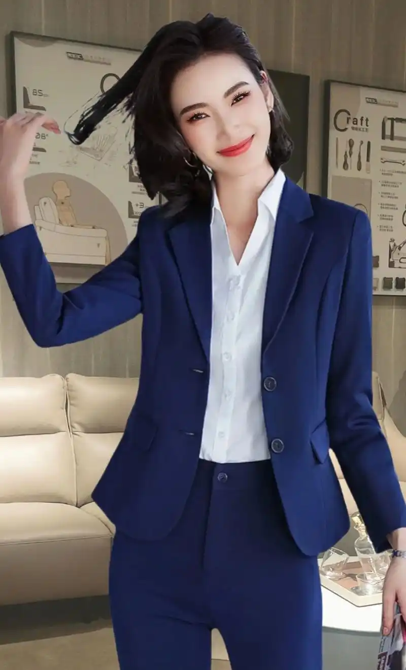 亲爱的,2024年新款女士蓝色西装套装来了,这款职业装不仅具 - 抖音