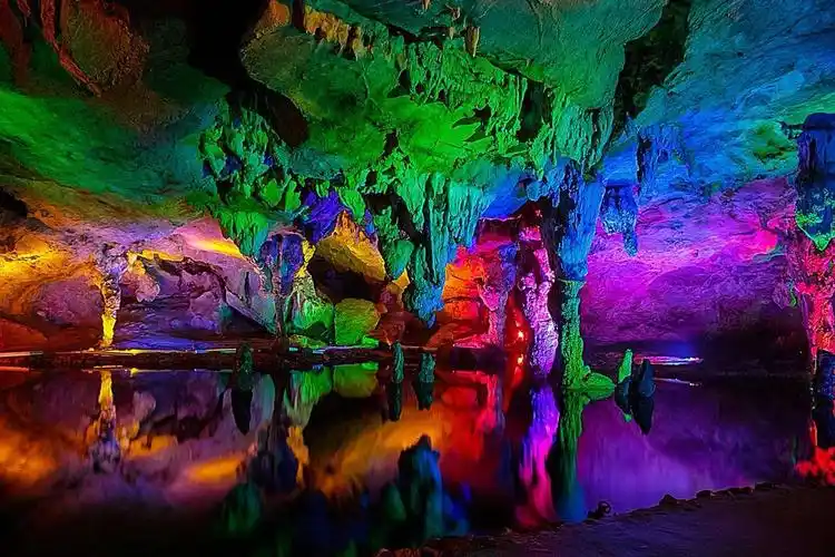 5月26曰(周日)新景区铁岭溶洞 白鹭洲 玻璃吊桥,一曰游