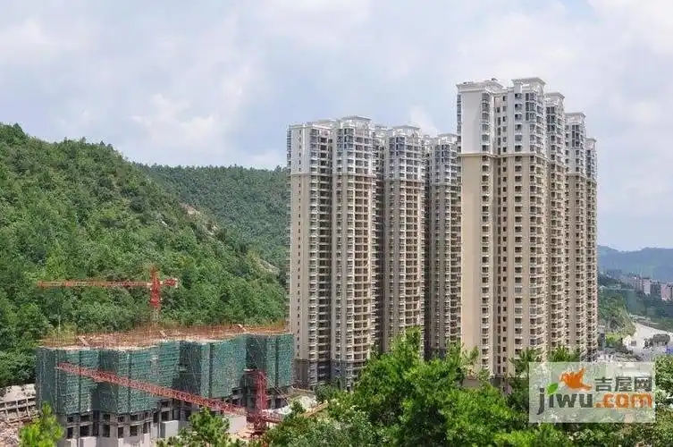 天誉城-天誉城二期工程进度图建至6层(2011.06)-18