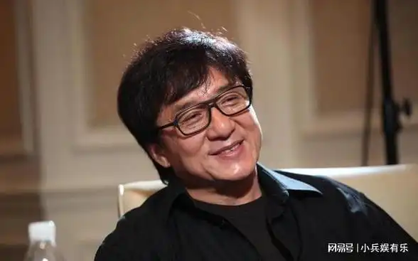 成龙真名到底叫什么 - 问答百科