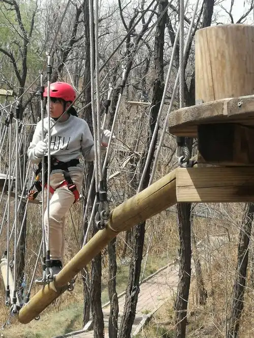 春来了,和孩子一起完成她的夙愿,挑战蓝线拓展.