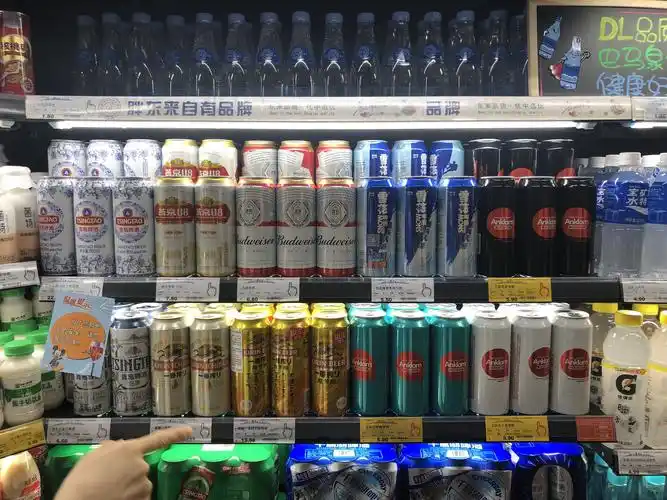 啤酒陈列有纵向有横向陈列