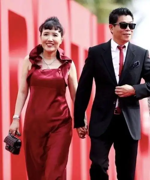 这8位大佬之妻,个个不简单|王中磊|冯小刚|王中军|陈凯歌|陈红|张艺谋