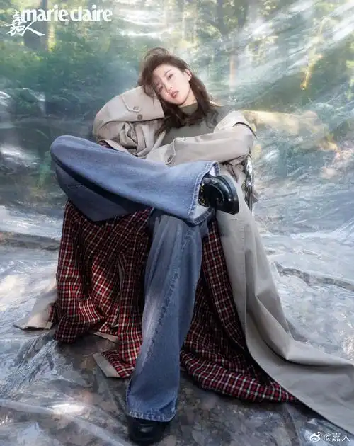 嘉人2021年11月刊封面刘诗诗