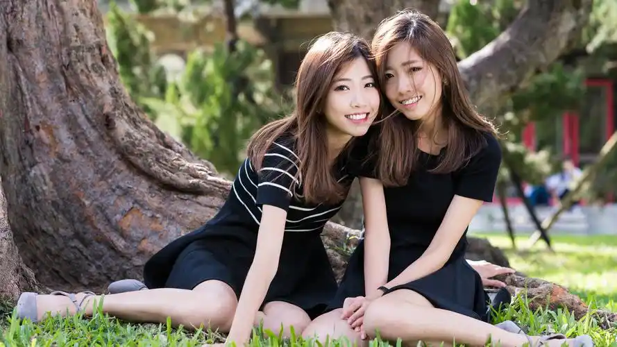 邻家女孩 双生姐妹 大小乔 美女桌面壁纸