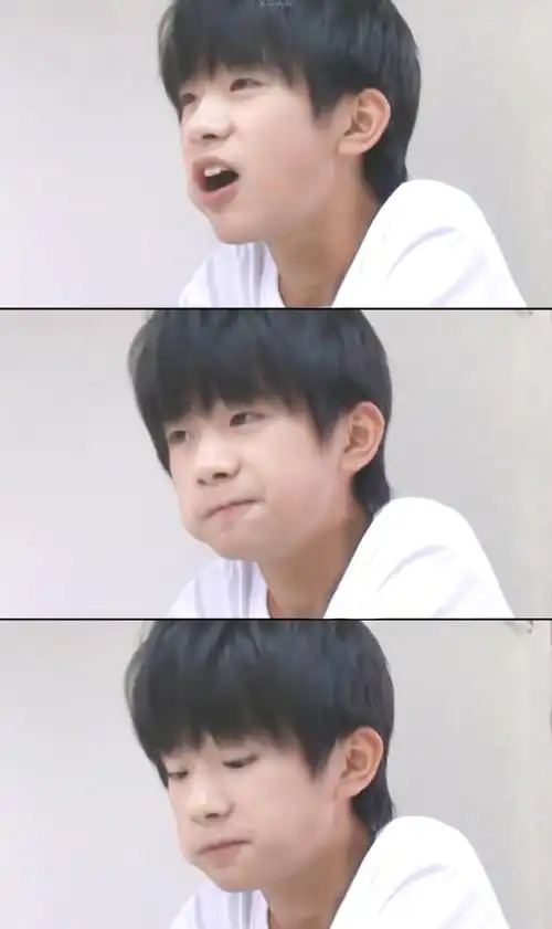 分享千玺早期时候的照片一组 那时的脸还不是那么的棱角分明,圆圆乎乎