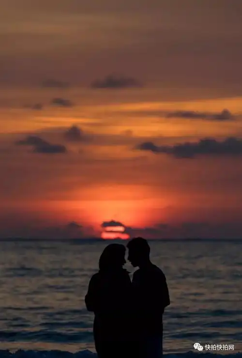 今天七夕来看看快拍快拍网上爱的背影