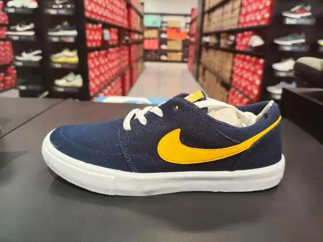 耐克sbsolasoft男女经典运动休闲滑板鞋