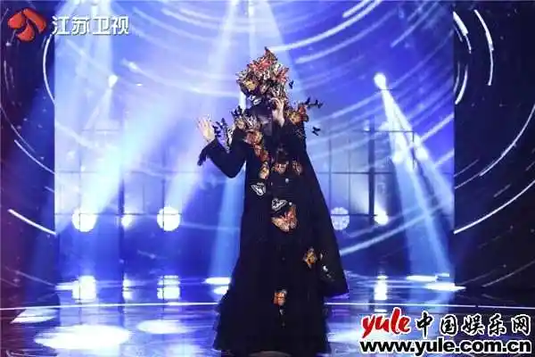 《蒙面唱将猜猜猜》第五季首发唱将震撼开唱 "蒙面吉祥物"爆笑暖场